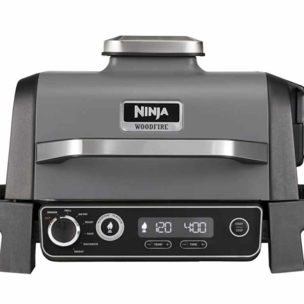 Ninja elektricni rostilj7 funkcija, tezina 10,18 kg.Woodfire tehnologija, do 75% manje masti